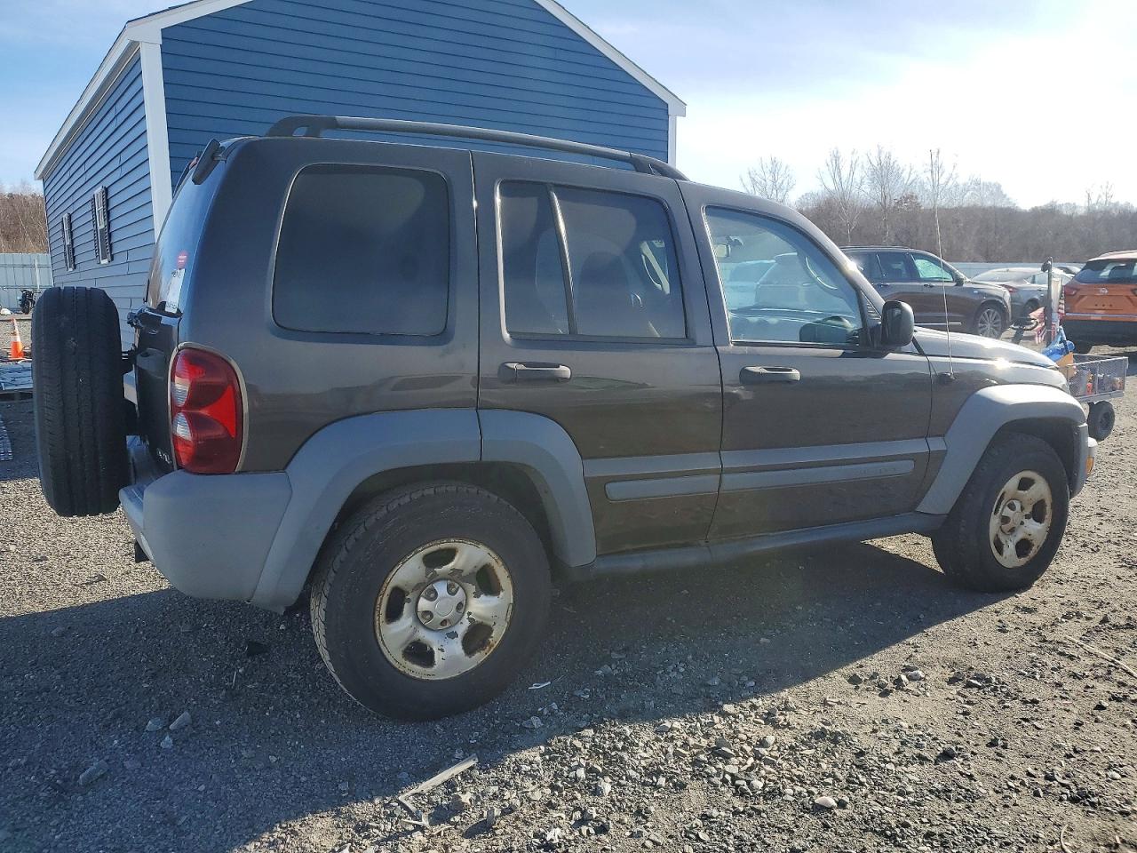 2005 JEEP LIBERTY SPORT photo 3