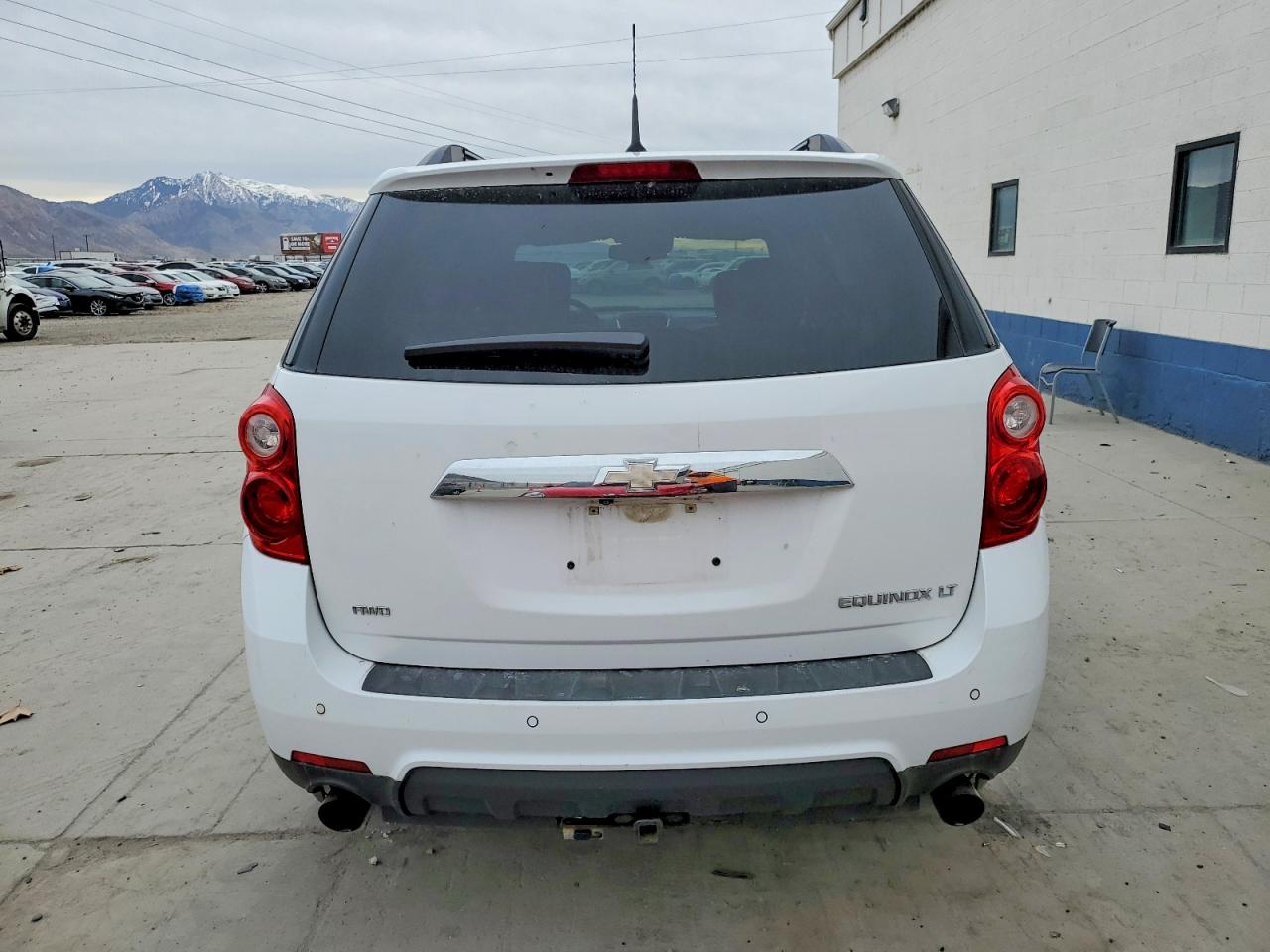 2013 CHEVROLET EQUINOX LT photo 6