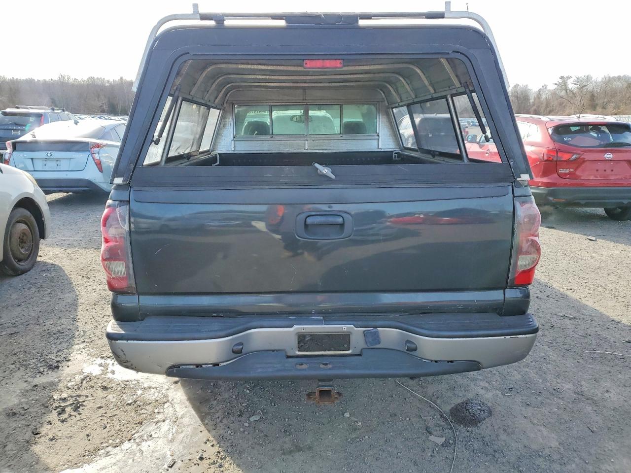2004 CHEVROLET SILVERADO C1500 photo 6