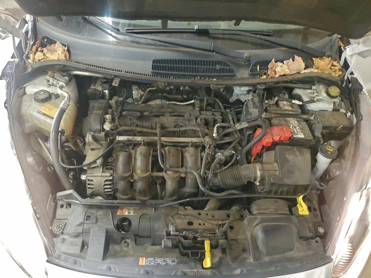 2016 FORD FIESTA SE photo 21