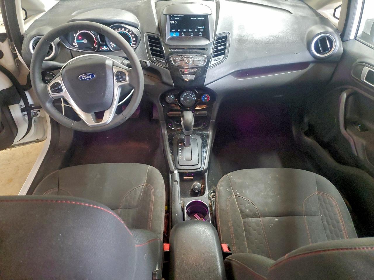 2016 FORD FIESTA SE photo 15