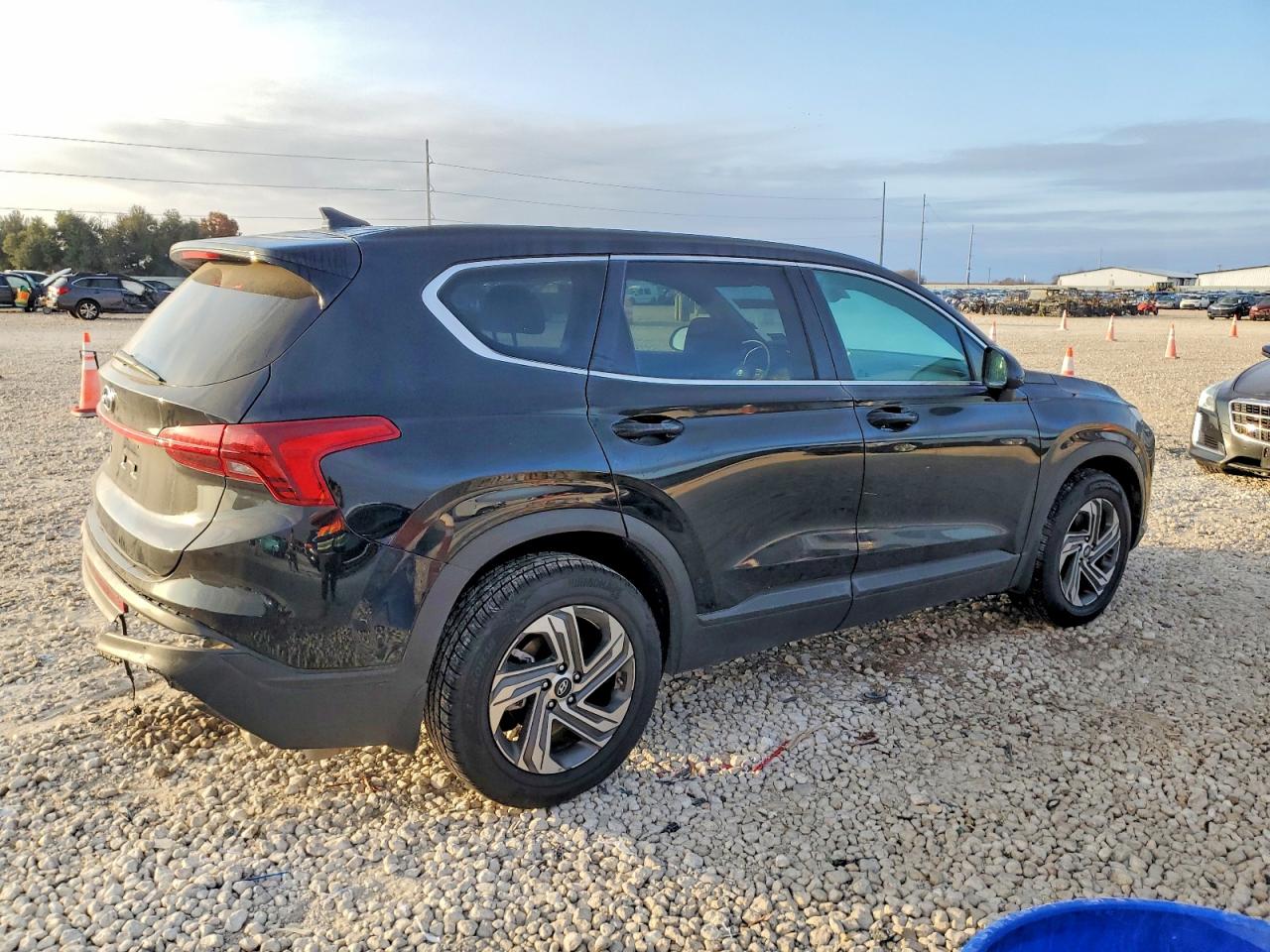 2023 HYUNDAI SANTA FE SE photo 3
