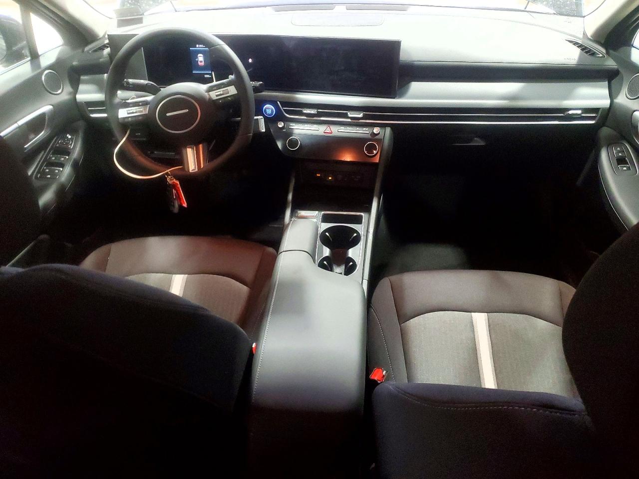 2026 HYUNDAI SONATA SEL SPORT photo 8