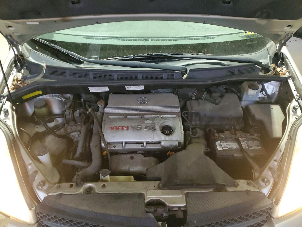 2004 TOYOTA SIENNA CE photo 12