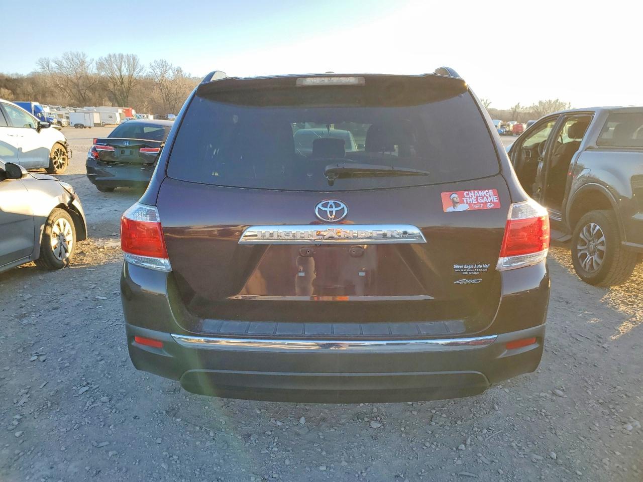 2012 TOYOTA HIGHLANDER BASE photo 11