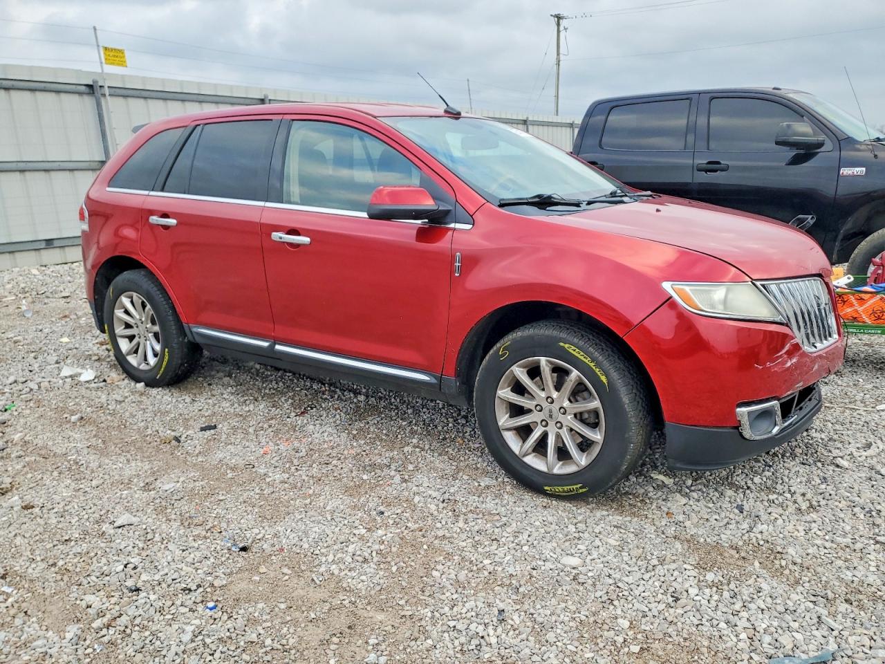 2011 LINCOLN MKX photo 13