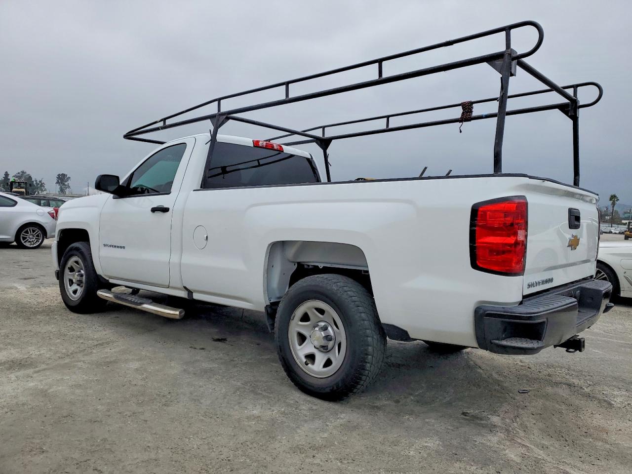 2018 CHEVROLET SILVERADO C1500 photo 3