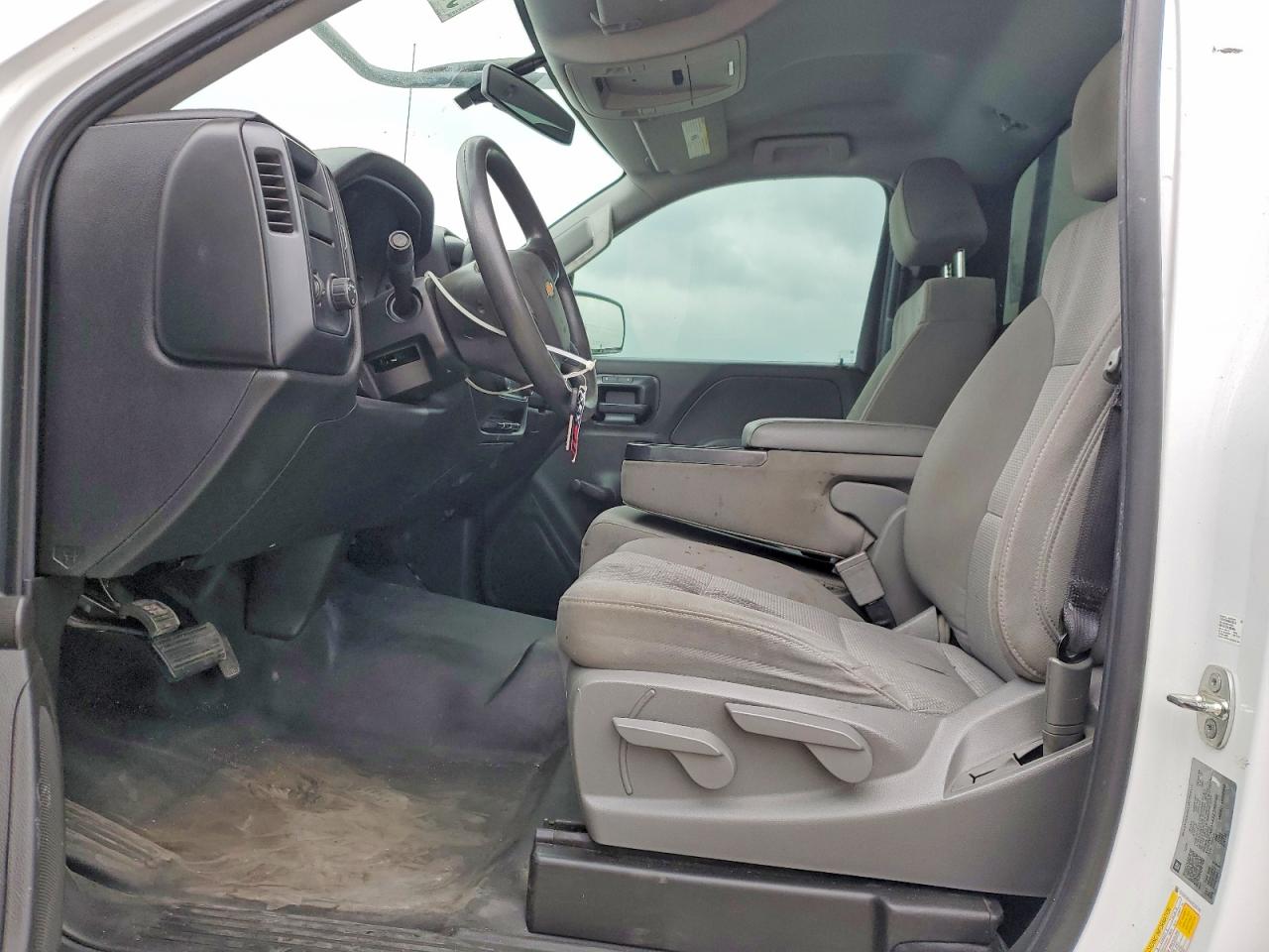 2018 CHEVROLET SILVERADO C1500 photo 13