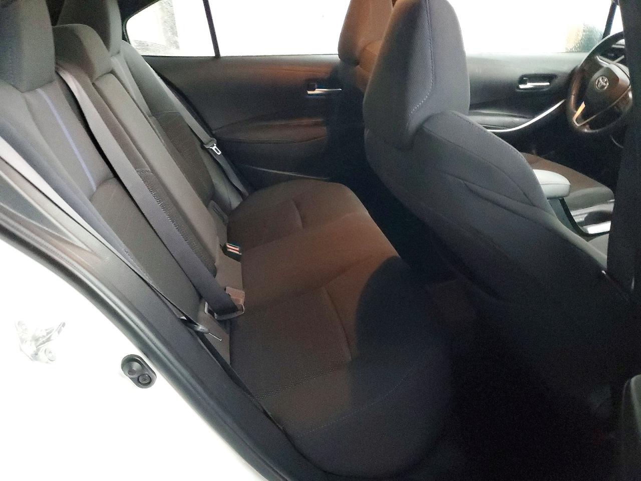 2020 TOYOTA COROLLA SE photo 10