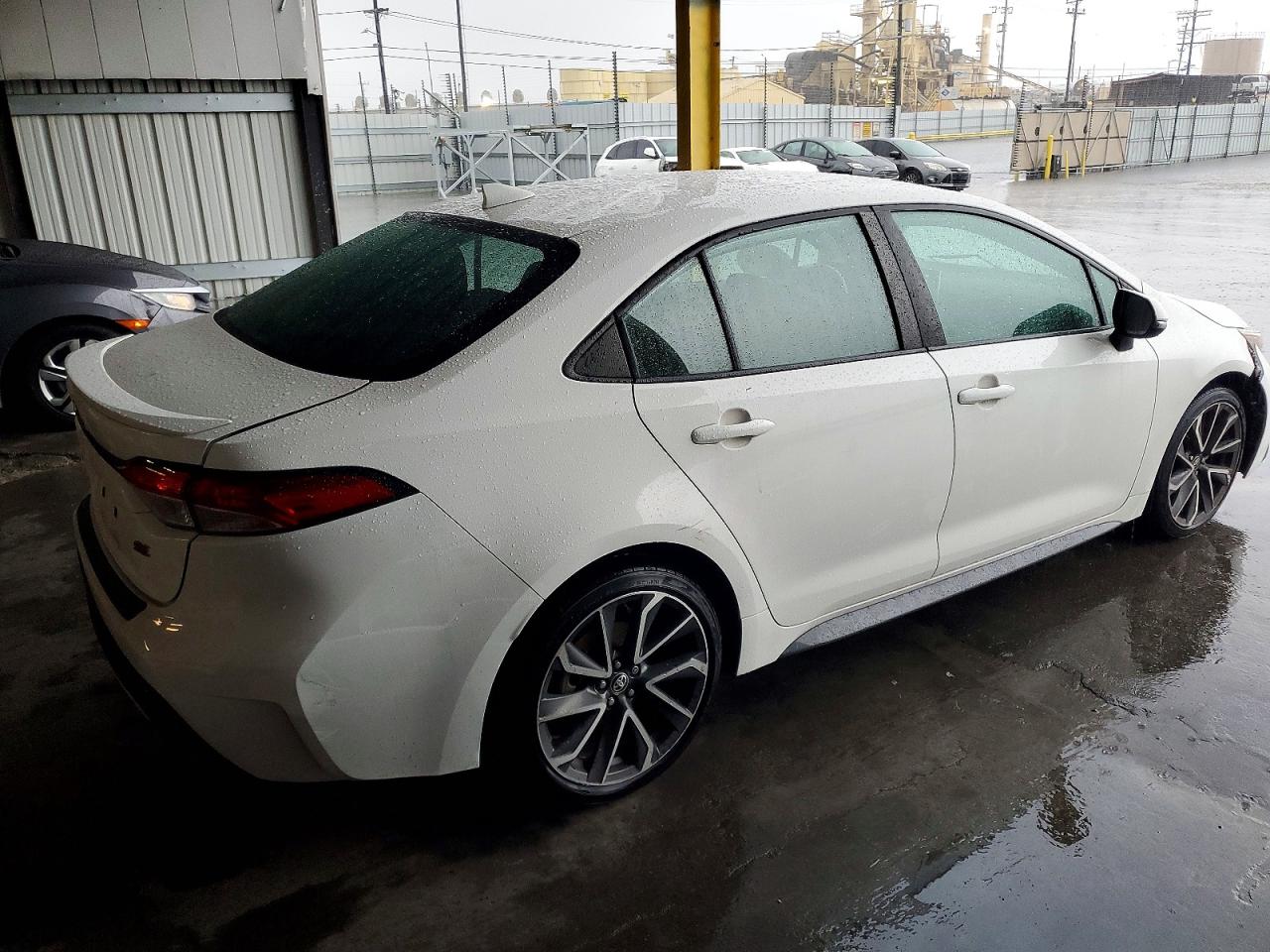 2020 TOYOTA COROLLA SE photo 3