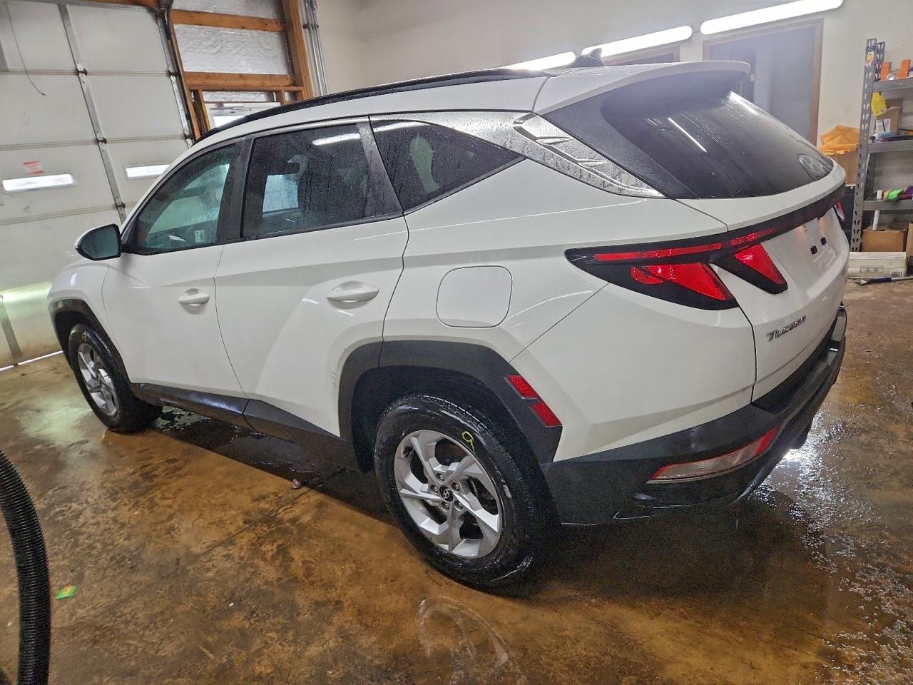 2024 HYUNDAI TUCSON SEL photo 2