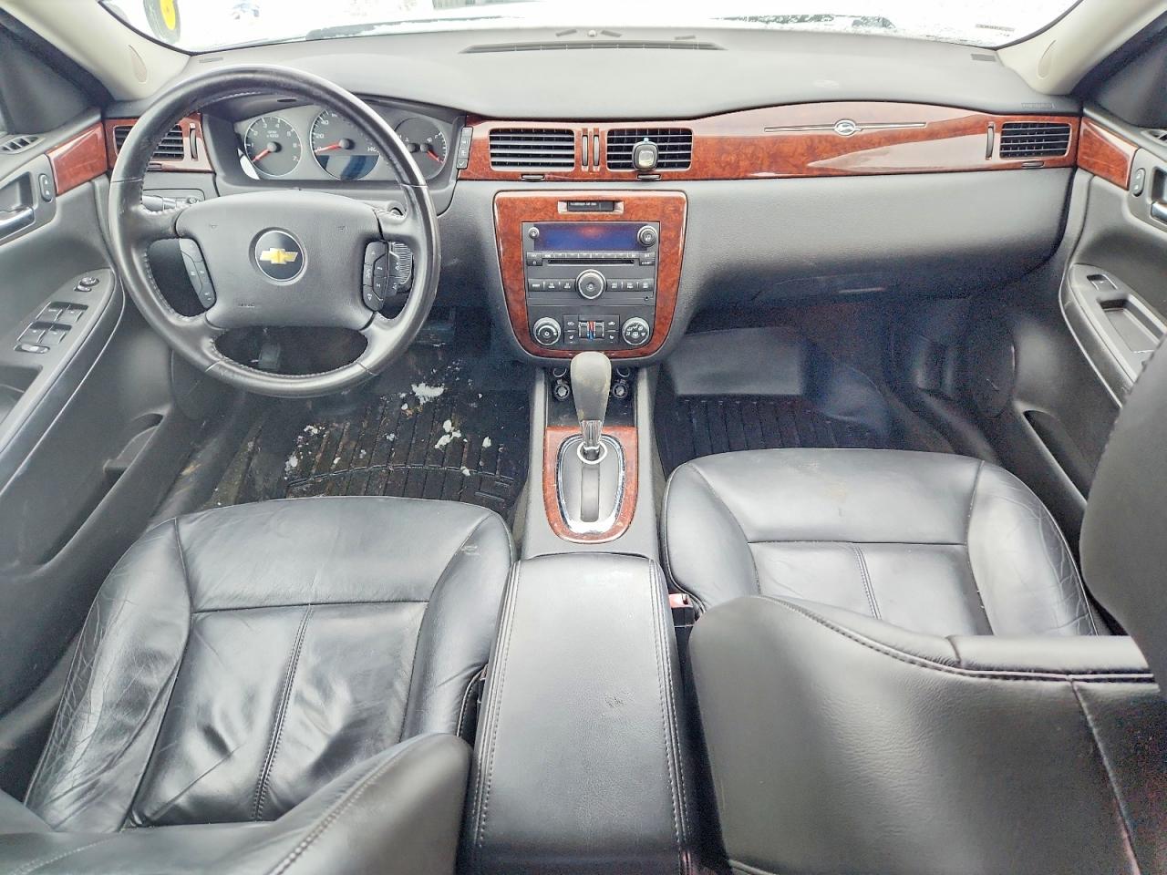 2011 CHEVROLET IMPALA LT photo 8