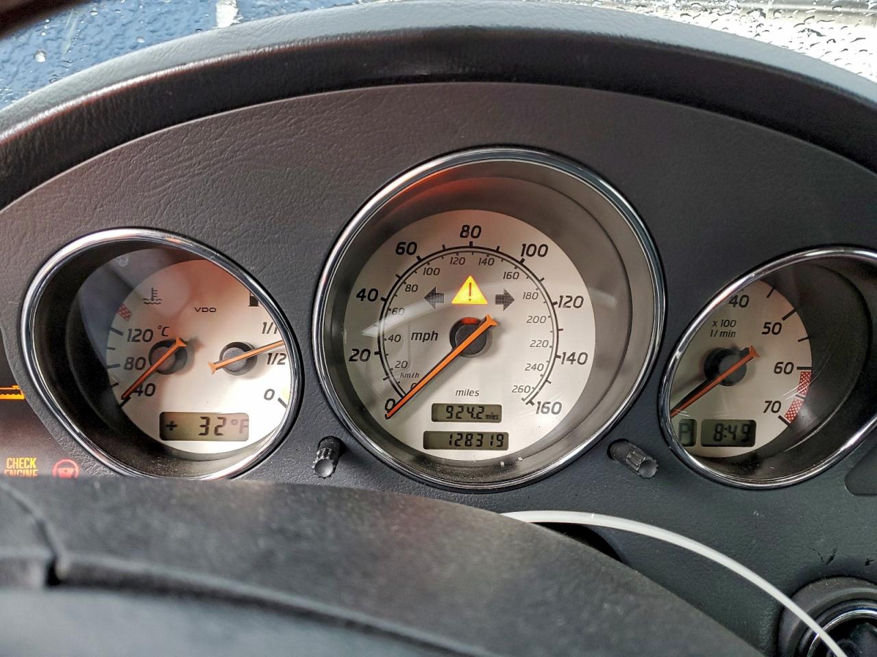 2001 MERCEDES-BENZ SLK 320 photo 9