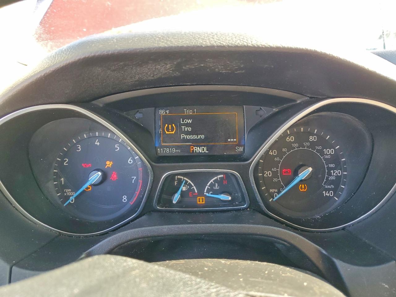2018 FORD FOCUS SE photo 9