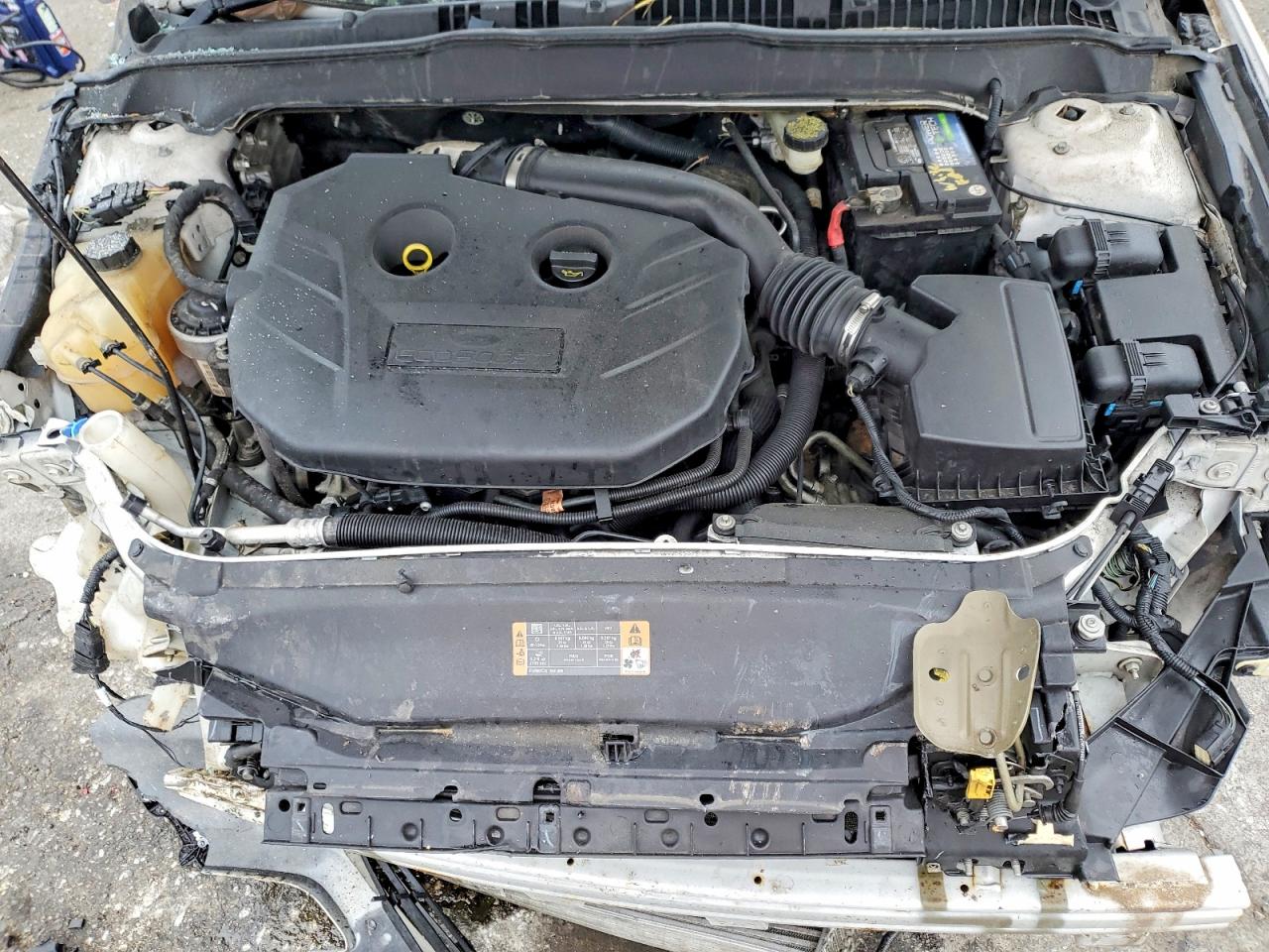 2014 FORD FUSION SE photo 21