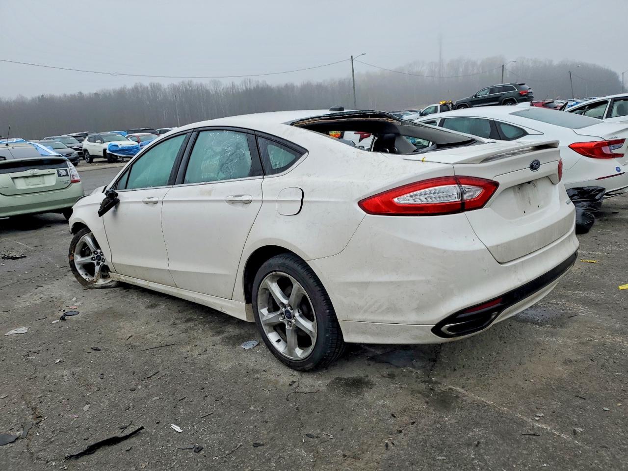 2014 FORD FUSION SE photo 3
