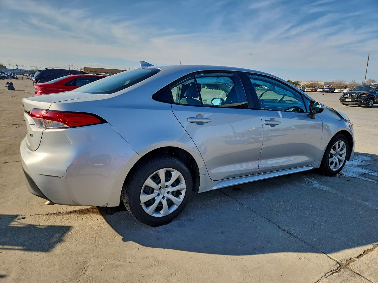 2024 TOYOTA COROLLA LE photo 3