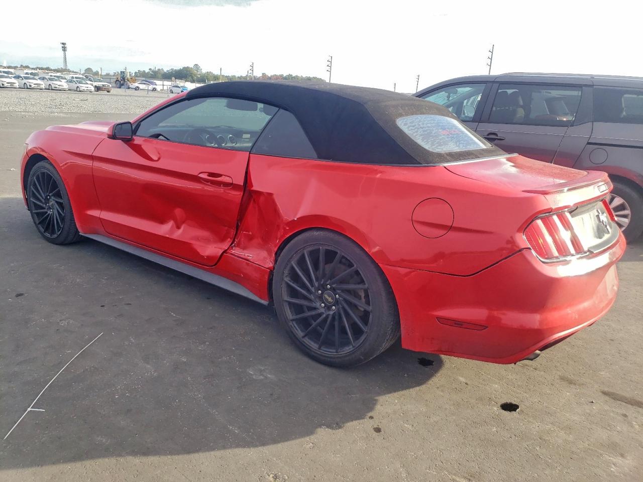 2015 FORD MUSTANG photo 3