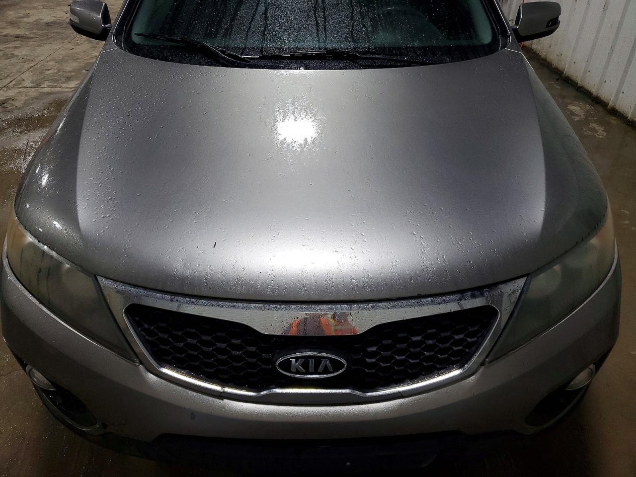 2011 KIA SORENTO BASE photo 12