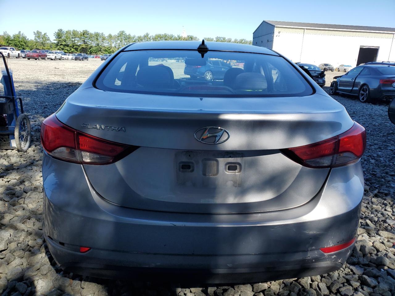 2016 HYUNDAI ELANTRA SE photo 11