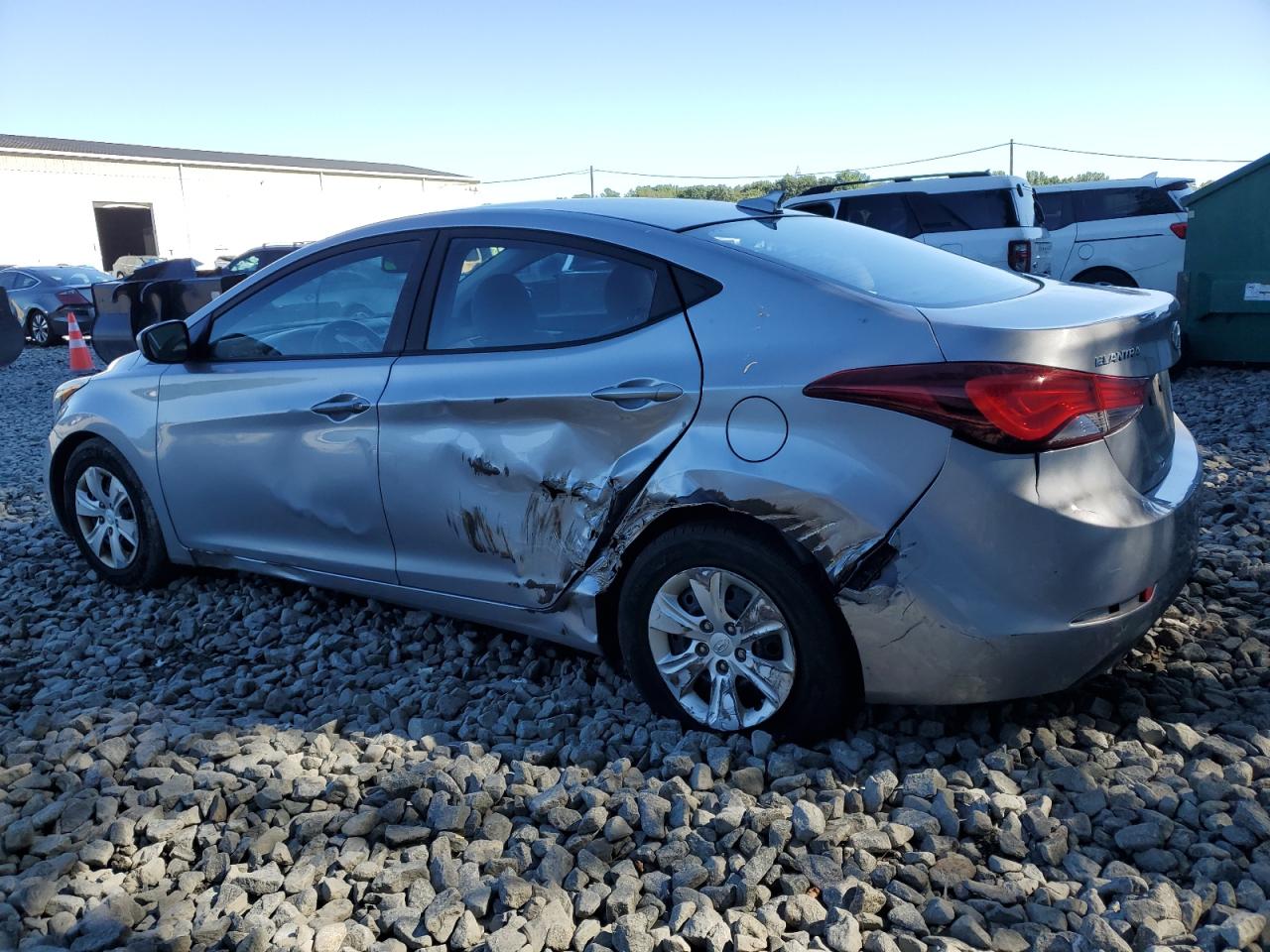 2016 HYUNDAI ELANTRA SE photo 3