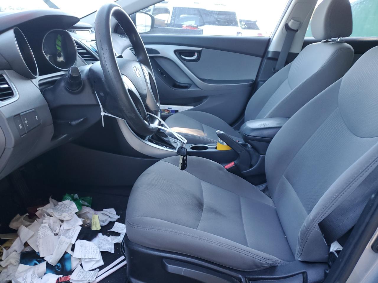 2016 HYUNDAI ELANTRA SE photo 13