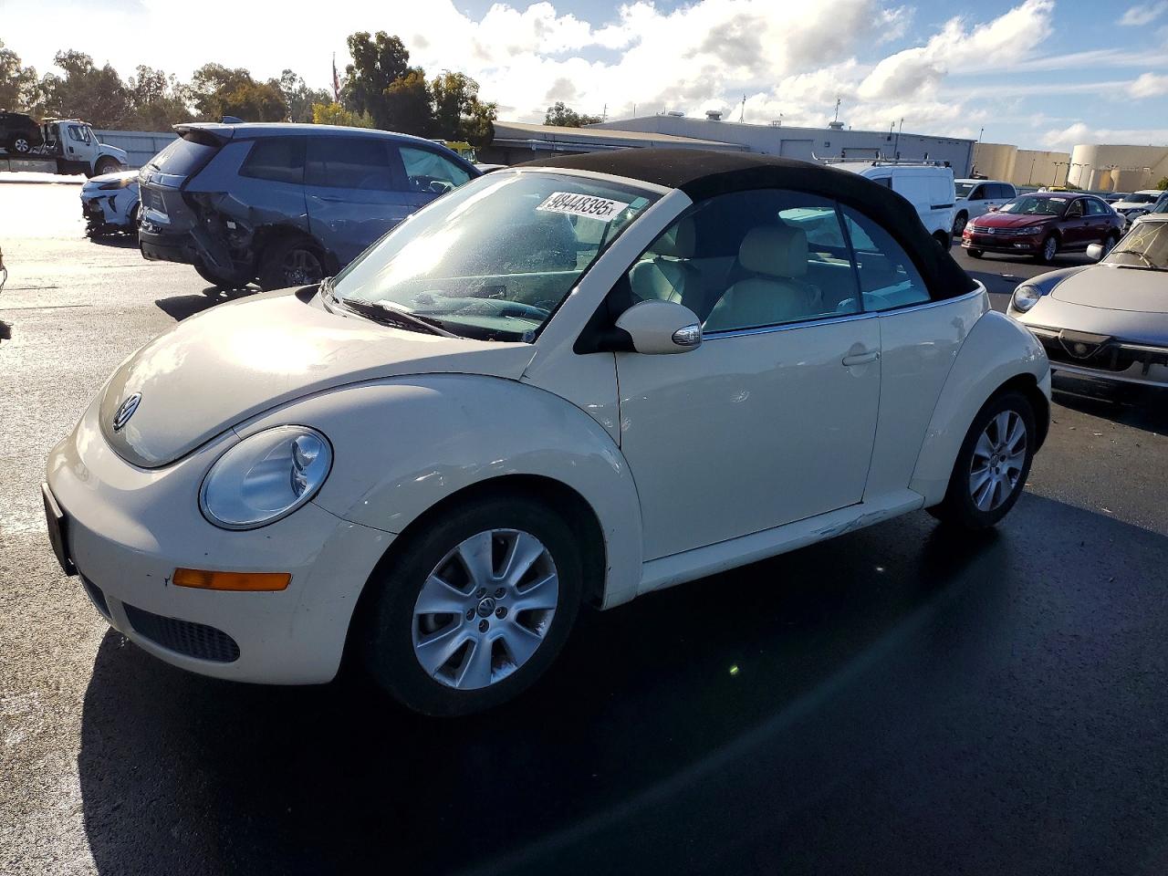 2010 VOLKSWAGEN NEW BEETLE