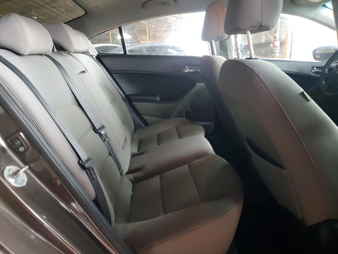 2014 KIA FORTE LX photo 28