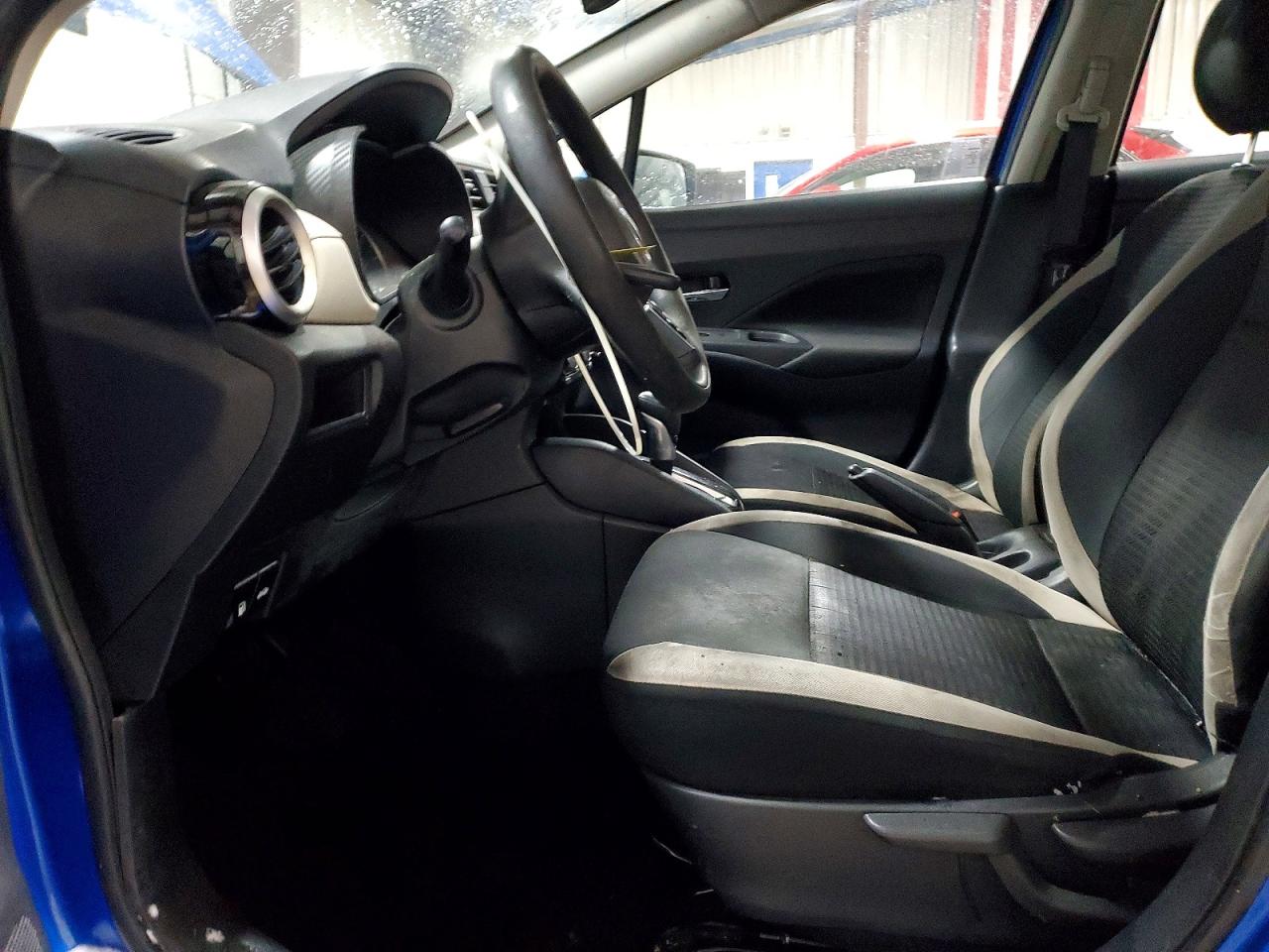 2021 NISSAN VERSA SV photo 19
