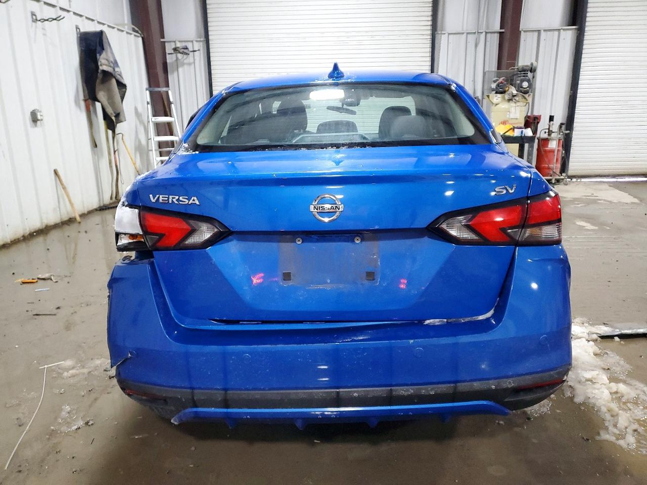 2021 NISSAN VERSA SV photo 16