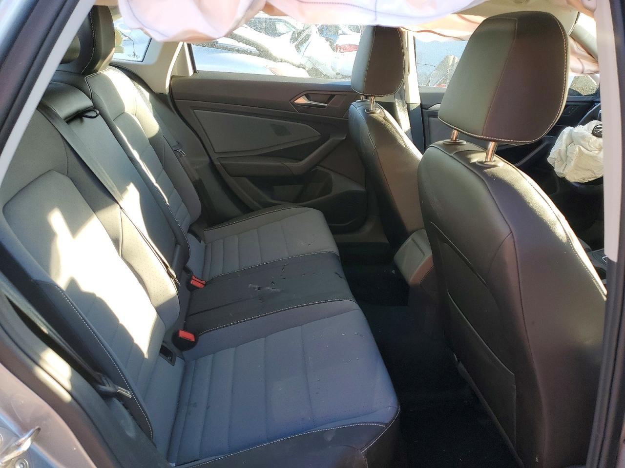 2025 VOLKSWAGEN JETTA SE photo 19