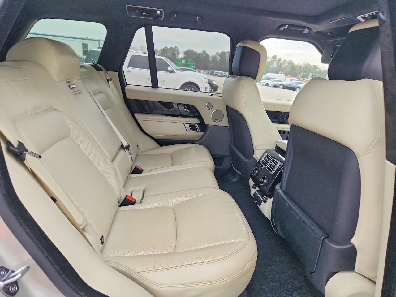 2020 LAND ROVER RANGE ROVER HSE photo 31