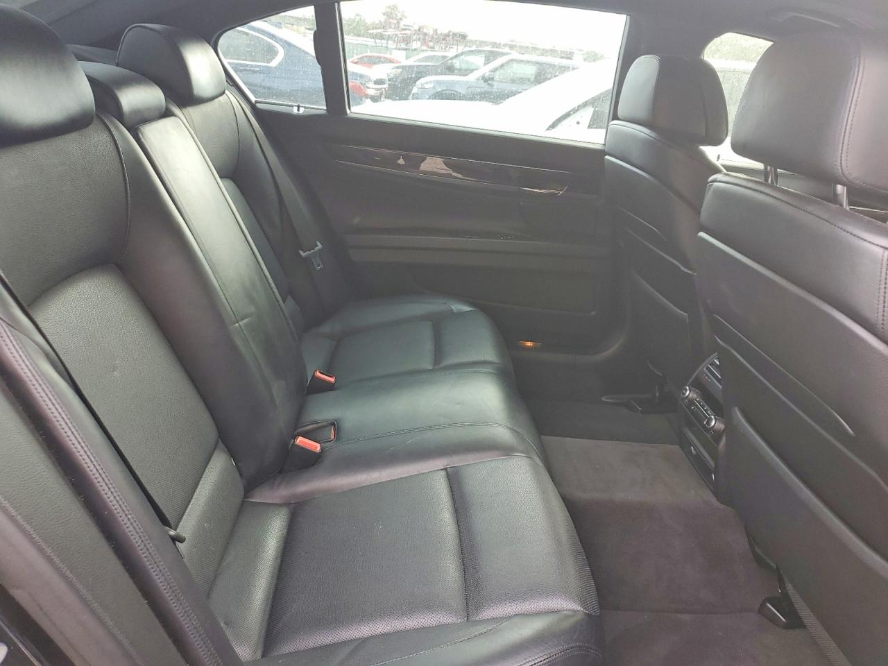 2012 BMW 750 LXI photo 19