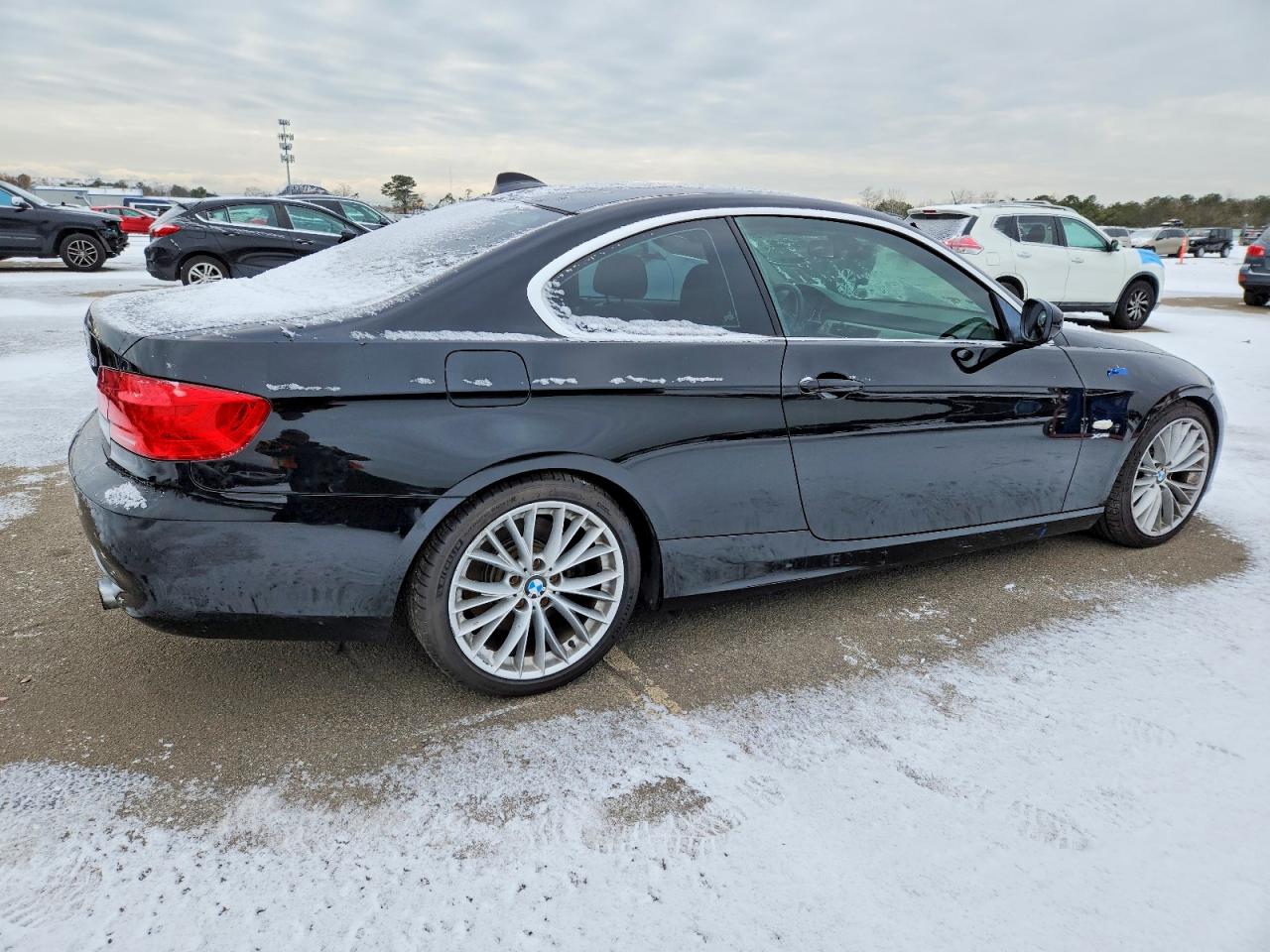 2011 BMW 335 XI photo 3