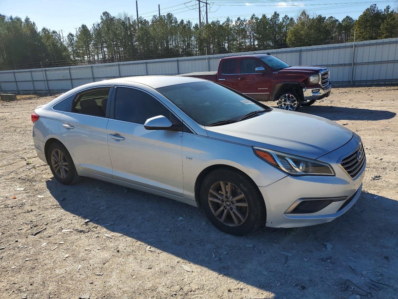 2016 HYUNDAI SONATA SE photo 4