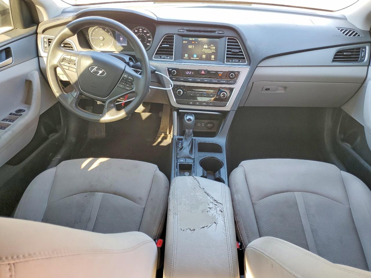 2016 HYUNDAI SONATA SE photo 8