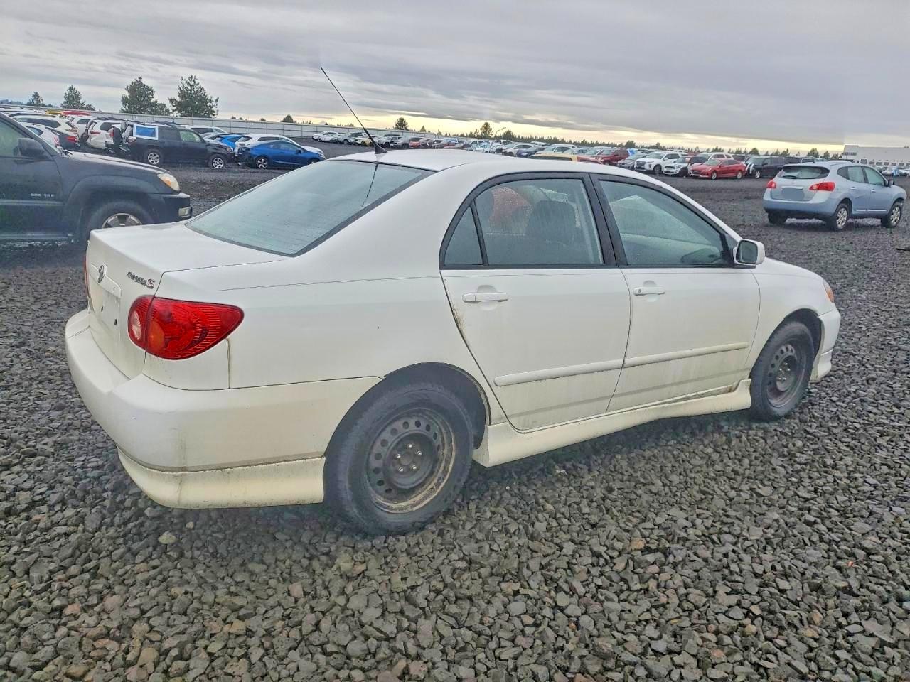 2004 TOYOTA COROLLA CE photo 3