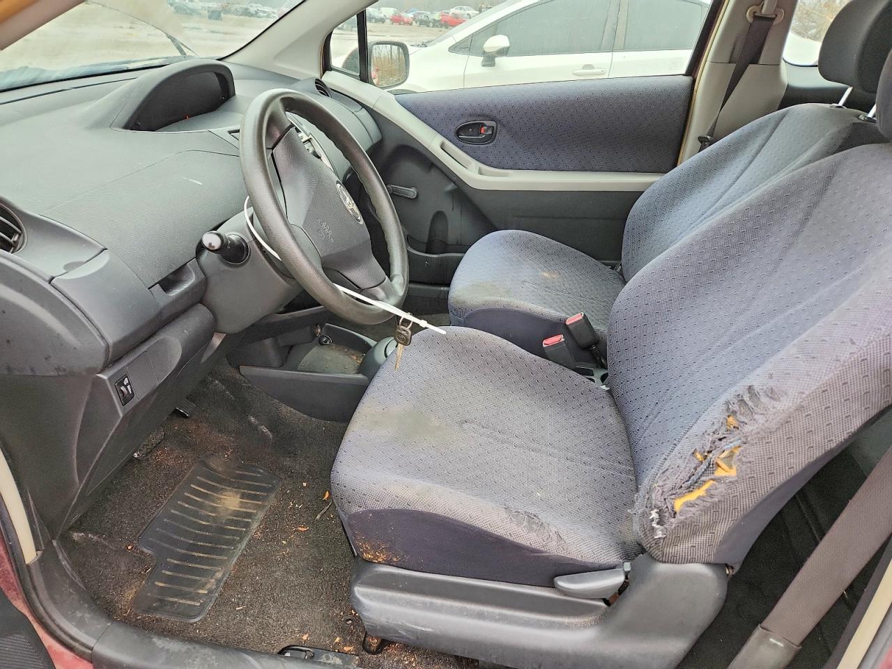 2009 TOYOTA YARIS photo 7