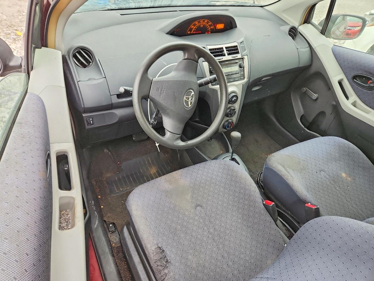 2009 TOYOTA YARIS photo 8