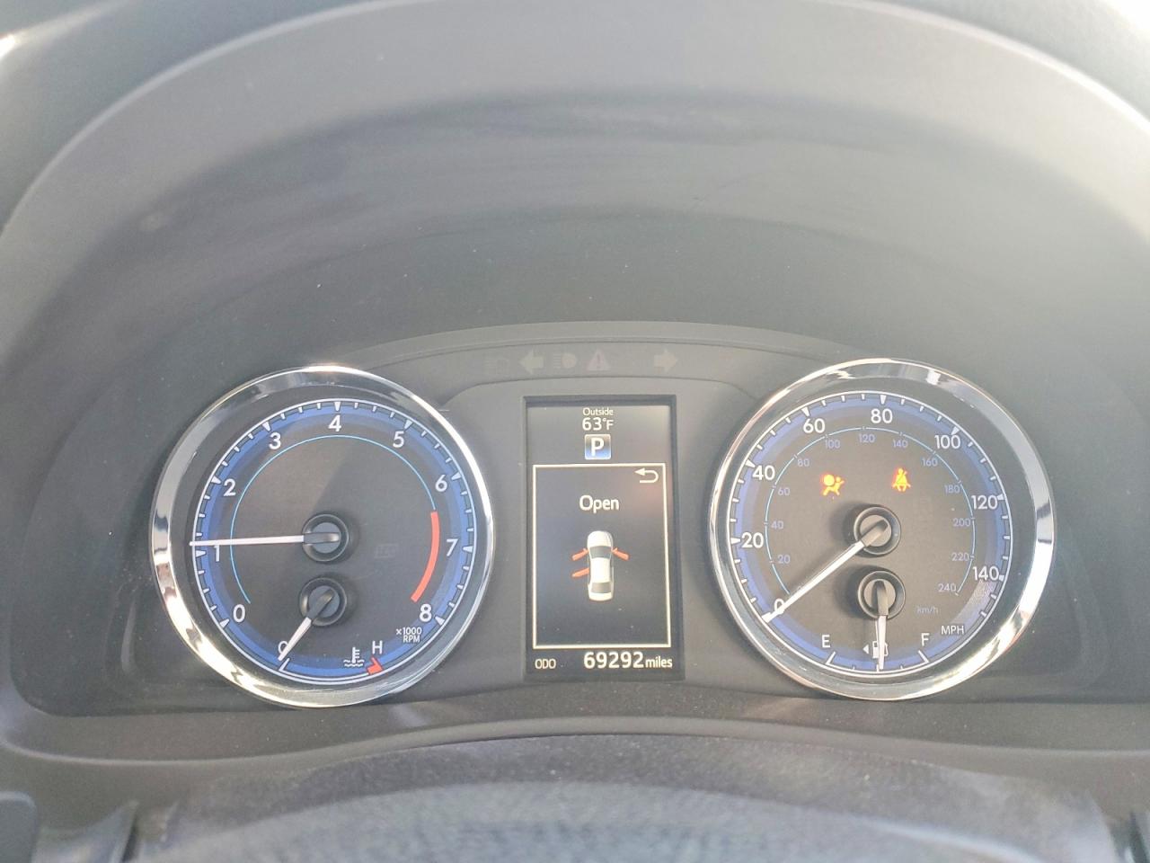 2018 TOYOTA COROLLA L photo 17
