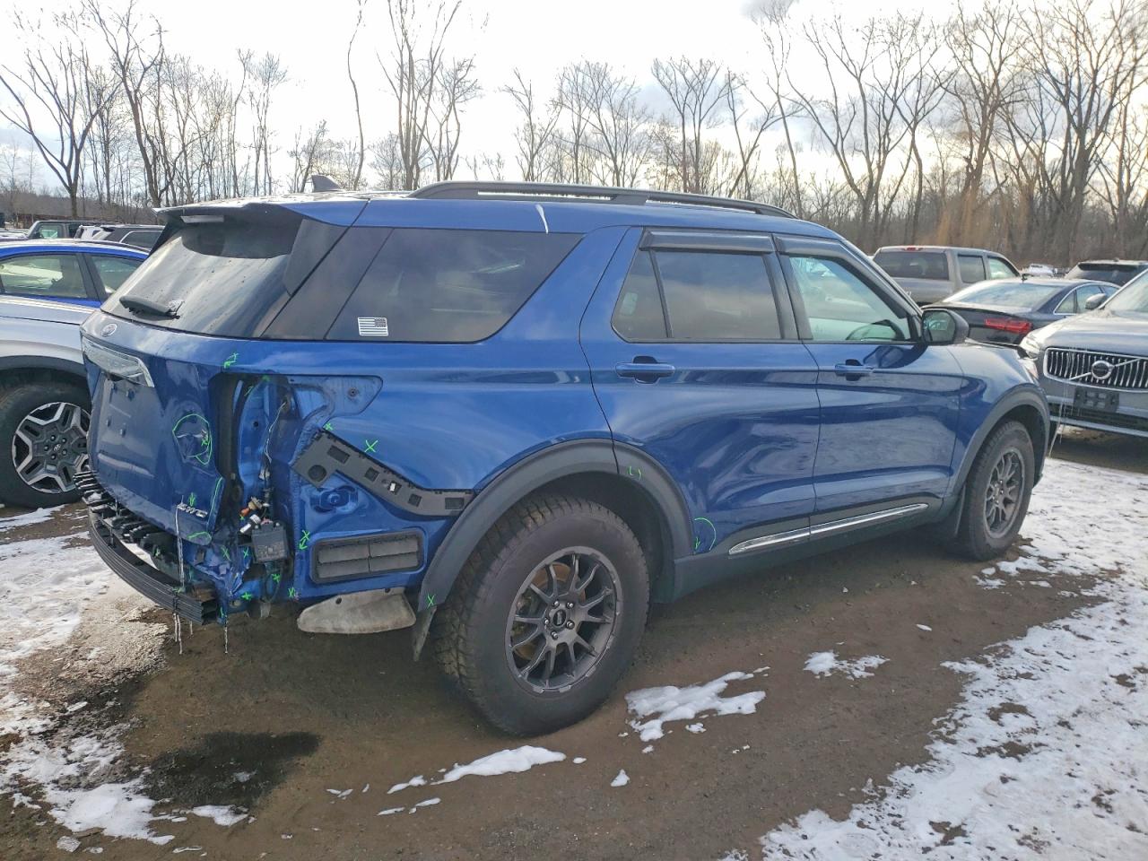 2021 FORD EXPLORER XLT photo 5
