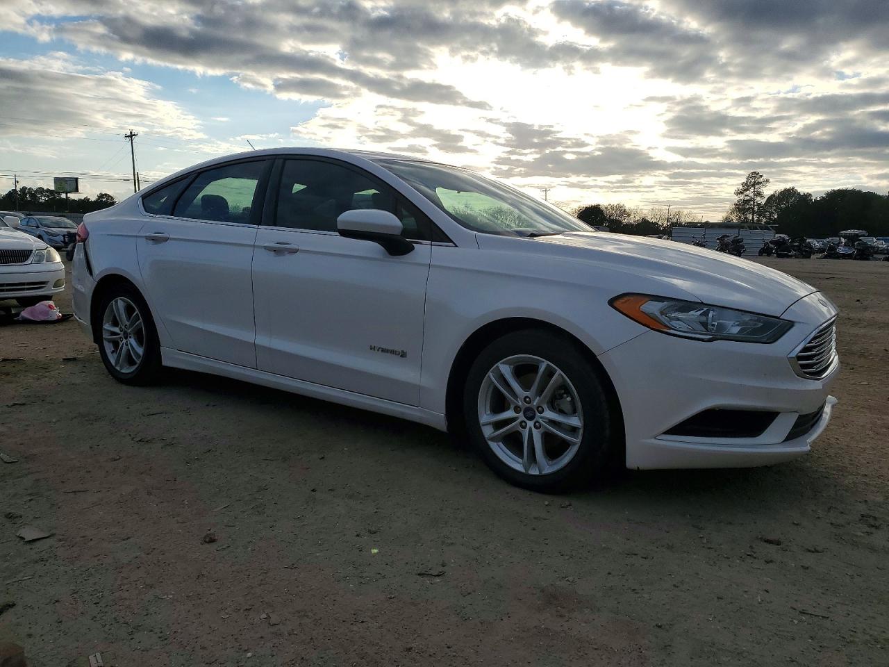 2018 FORD FUSION SE HYBRID photo 4