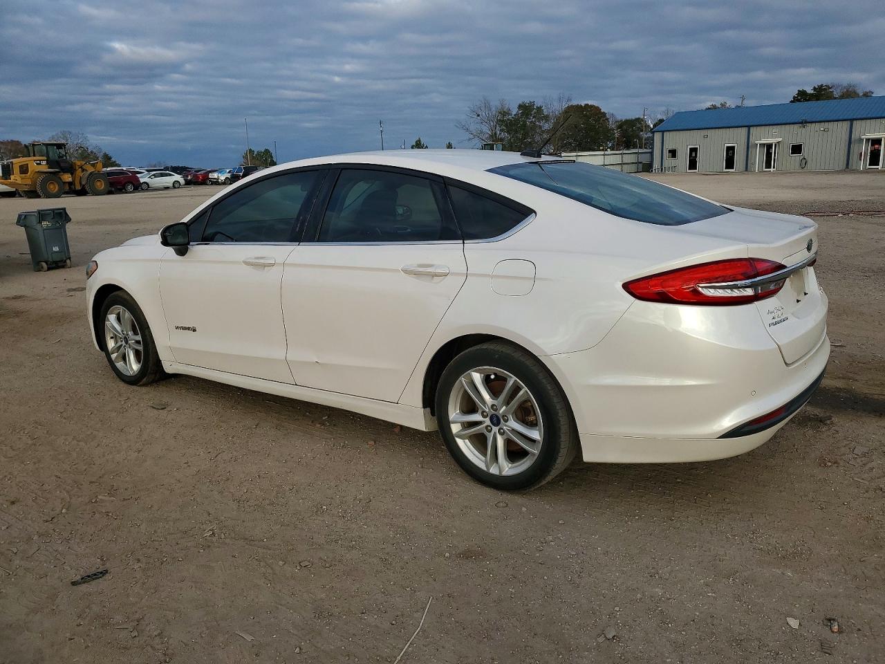 2018 FORD FUSION SE HYBRID photo 2