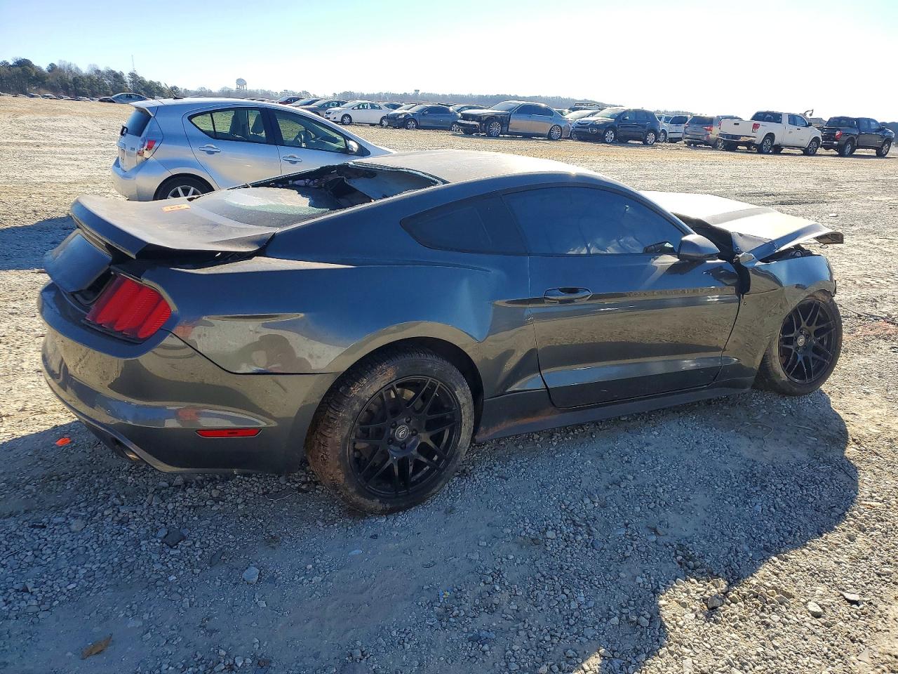 2017 FORD MUSTANG photo 5