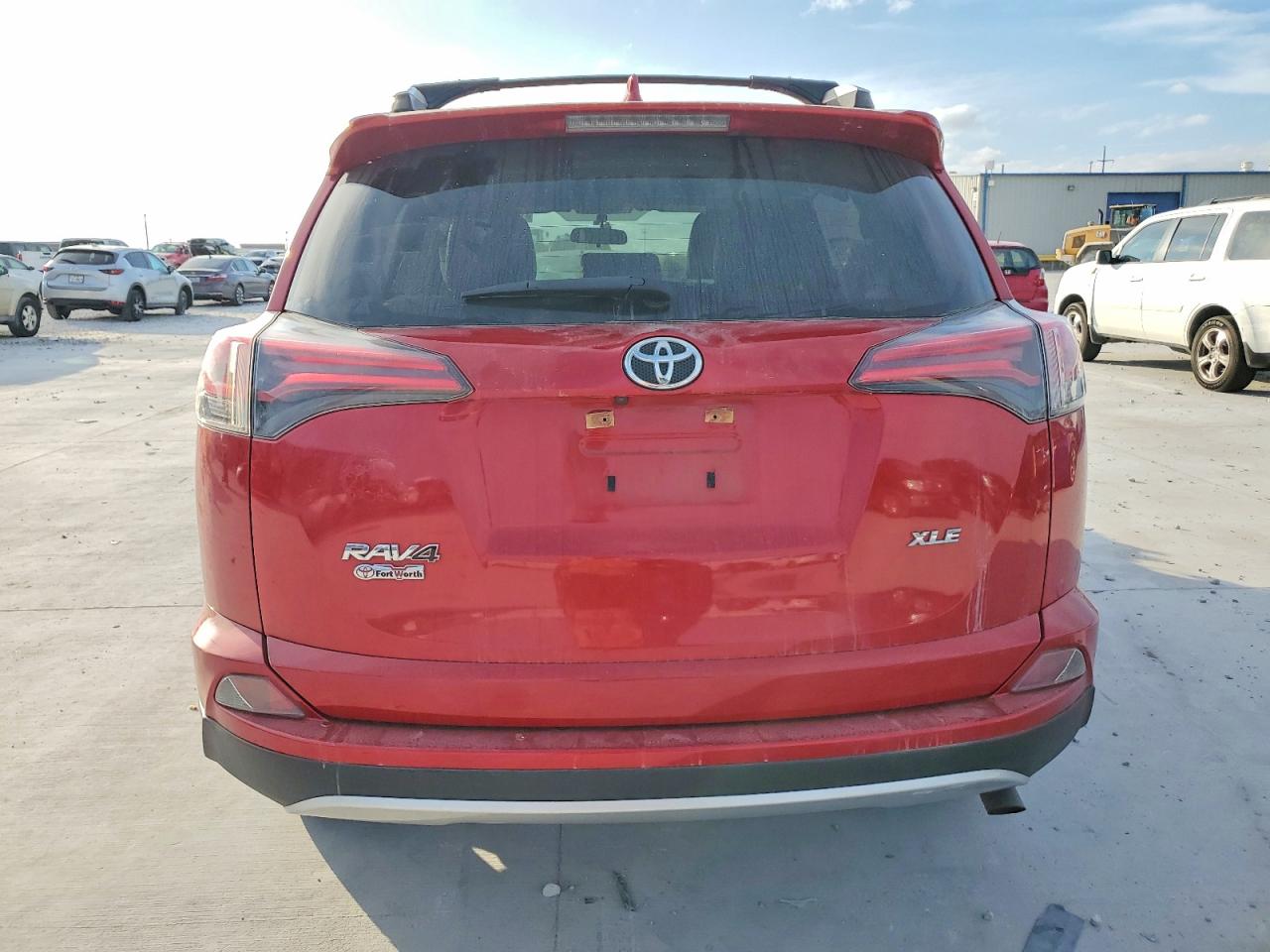 2016 TOYOTA RAV4 XLE photo 6