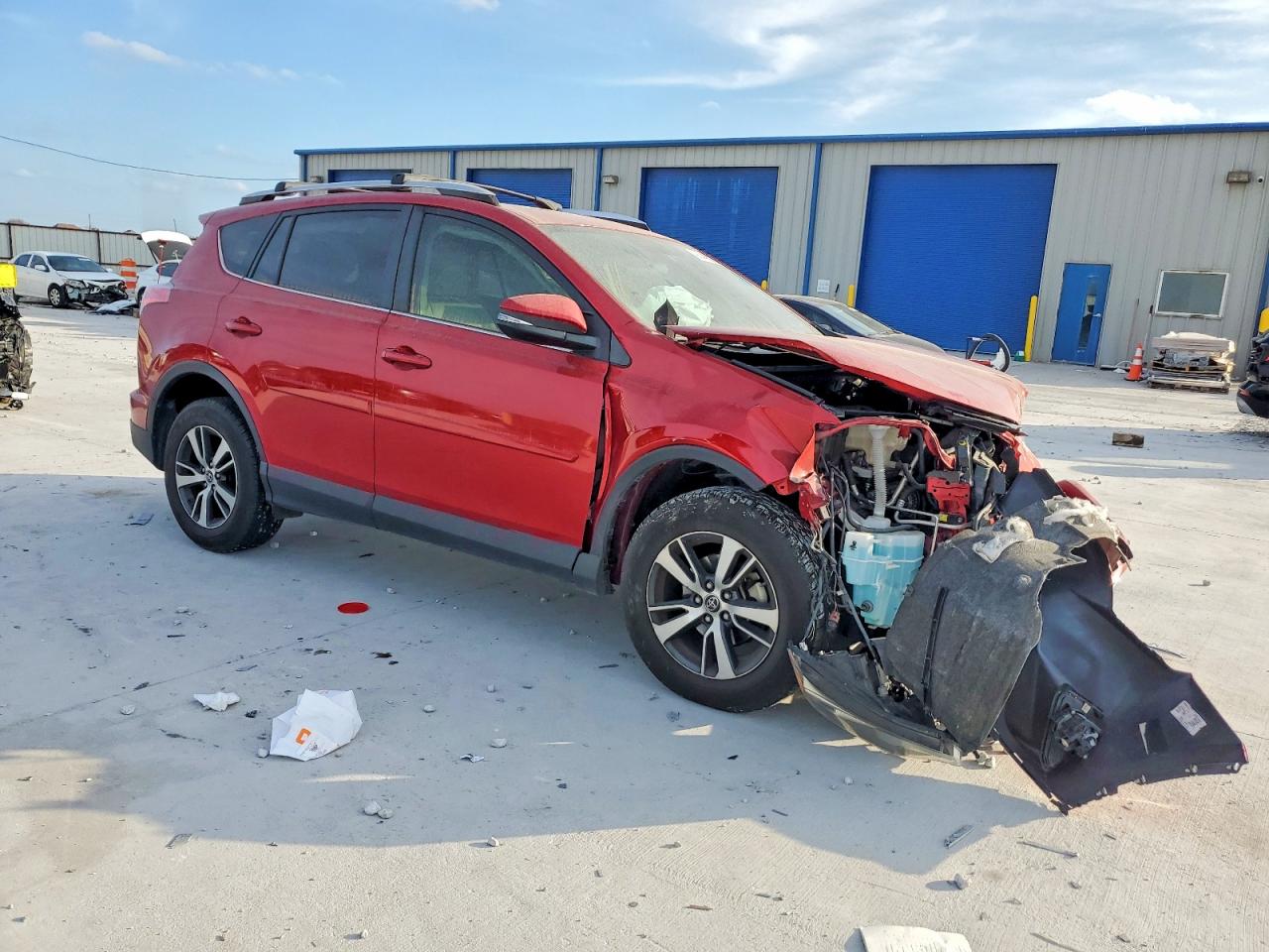 2016 TOYOTA RAV4 XLE photo 4