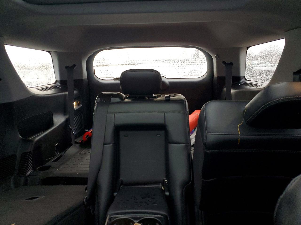 2020 FORD EXPLORER XLT photo 10