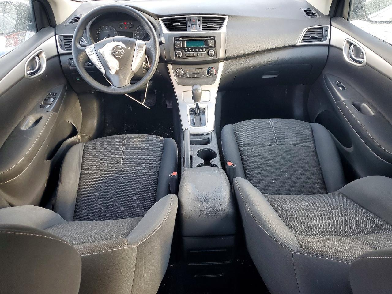 2015 NISSAN SENTRA S photo 8
