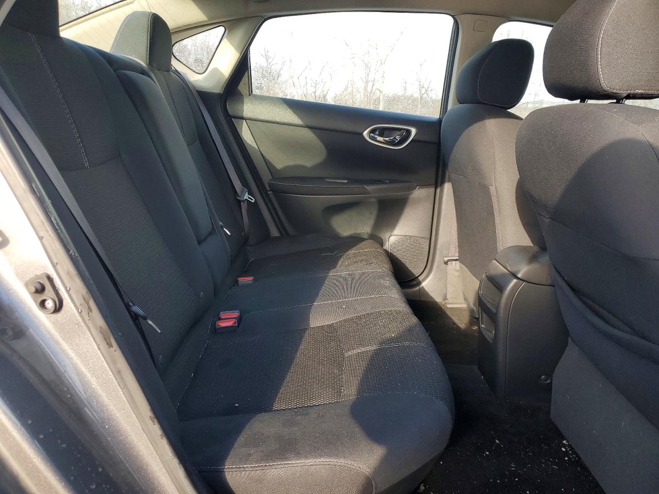 2015 NISSAN SENTRA S photo 10