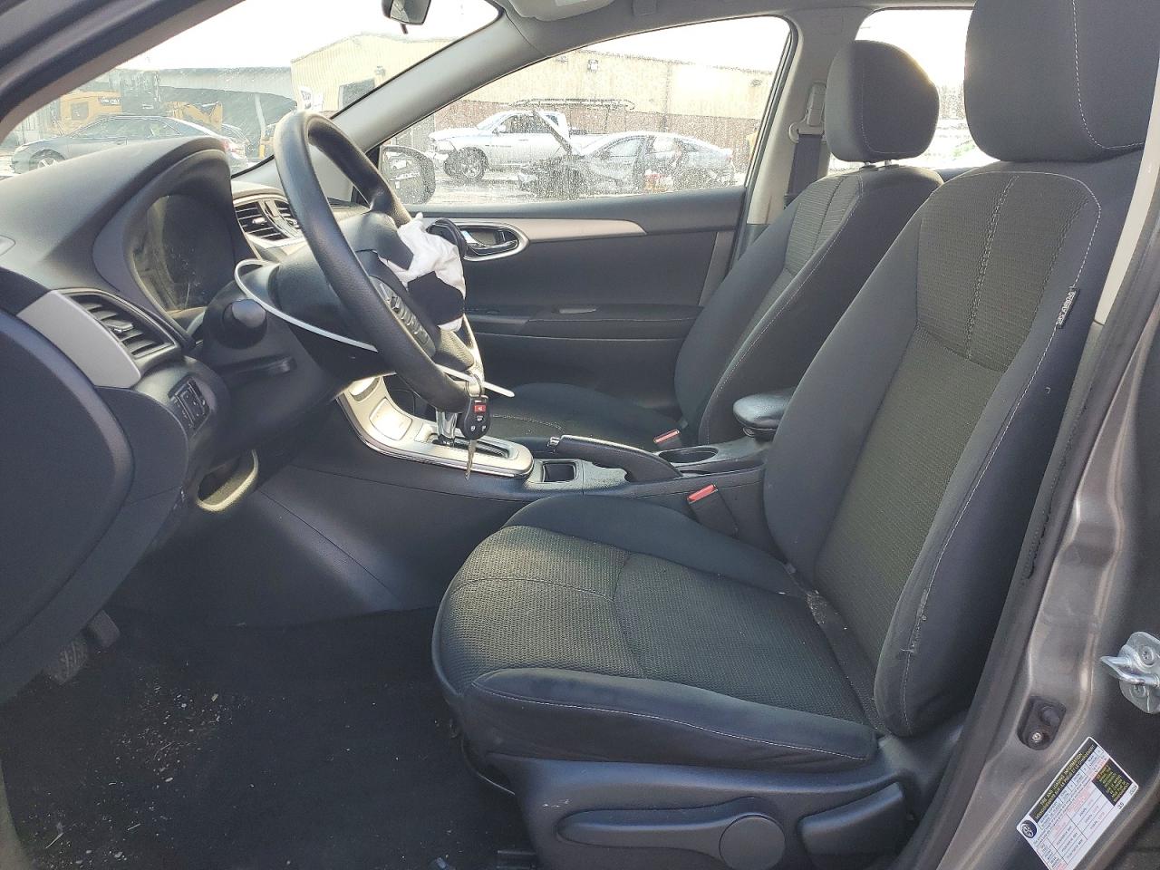 2015 NISSAN SENTRA S photo 7